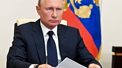 Putin lockert und lobt