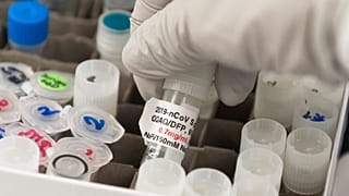 ABD Çin'i aşı geliştirme projelerine sızmakla suçladı
