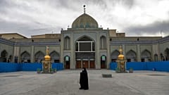 رضا منصوری، فیزیکدان ایرانی: کرونا به دینداری در ایران لطمه می‌زند