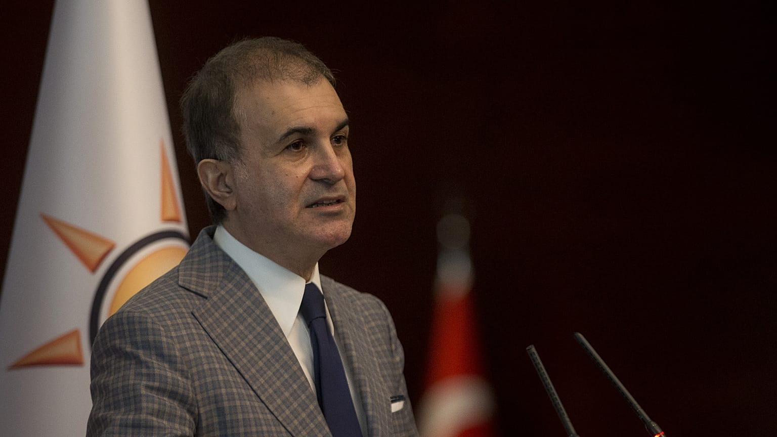 AK Parti Sözcüsü Ömer Çelik