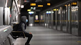 На работу в маске