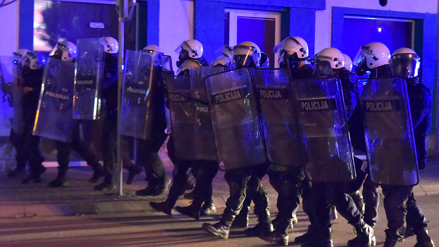 Zusammenstöße mit der Polizei in Niksic, Montenegro