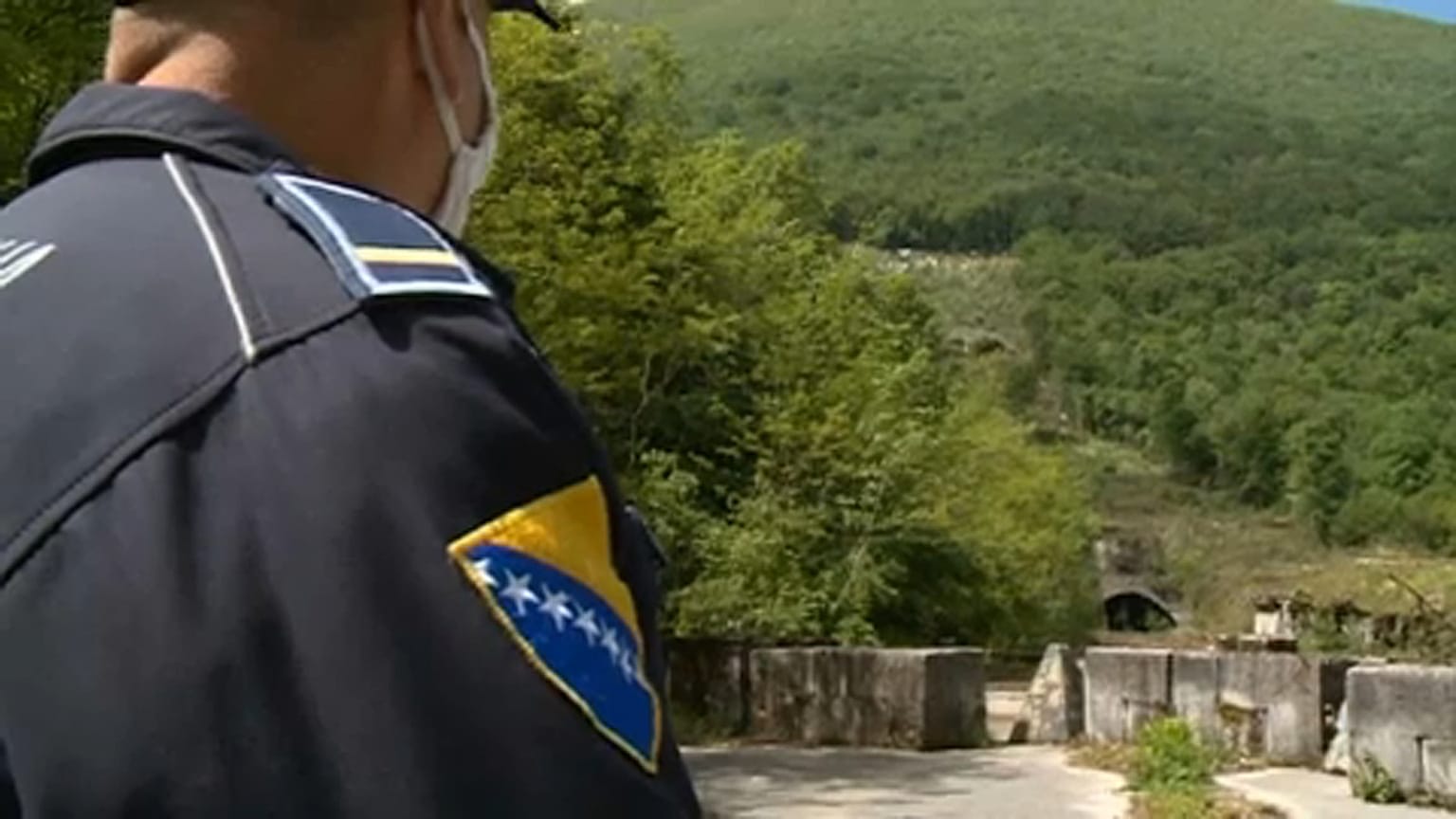Kivágnak egy őserdőt a horvátok, hogy lássák a határsértőket