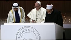 شيخ الأزهر والحبر الأعظم يدعوان المسلمين والمسيحيين للصلاة من أجل انتهاء الوباء