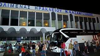 ΗΡΑΚΛΕΙΟ - TOMAS COOK   ΑΝΑΧΩΡΗΣΗ ΒΡΕΤΑΝΩΝ ΤΟΥΡΙΣΤΩΝ