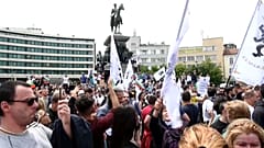 Miles de personas protestan en Sofía contra las medidas del Gobierno búlgaro ante el coronavirus