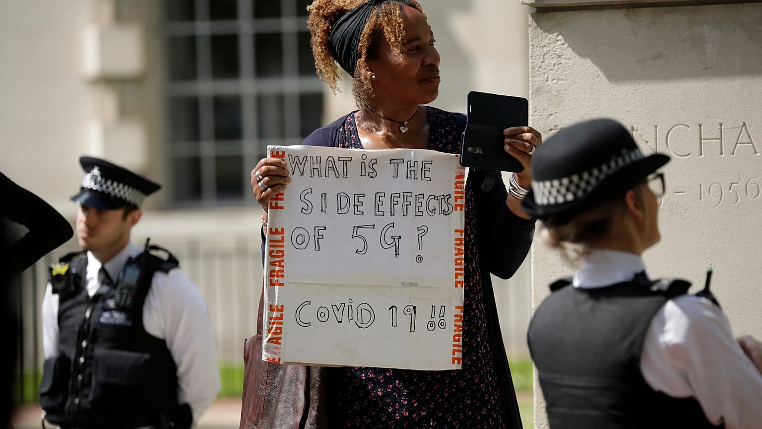 Conspiracy theorists link 5G to the coronavirus