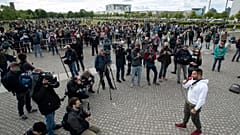"Wir lassen uns nicht mundtot machen" Wieder Demos gegen Corona-Regeln