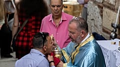Europa: Erste Gottesdienste nach der Corona-Sperre