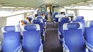 Covid-19, quel treno per l'aeroporto CDG con solo 3 a bordo
