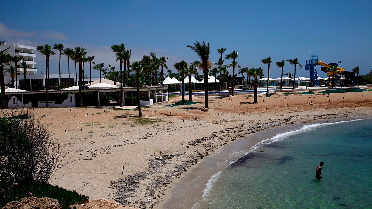 Virus Outbreak Cyprus Enticing Tourists