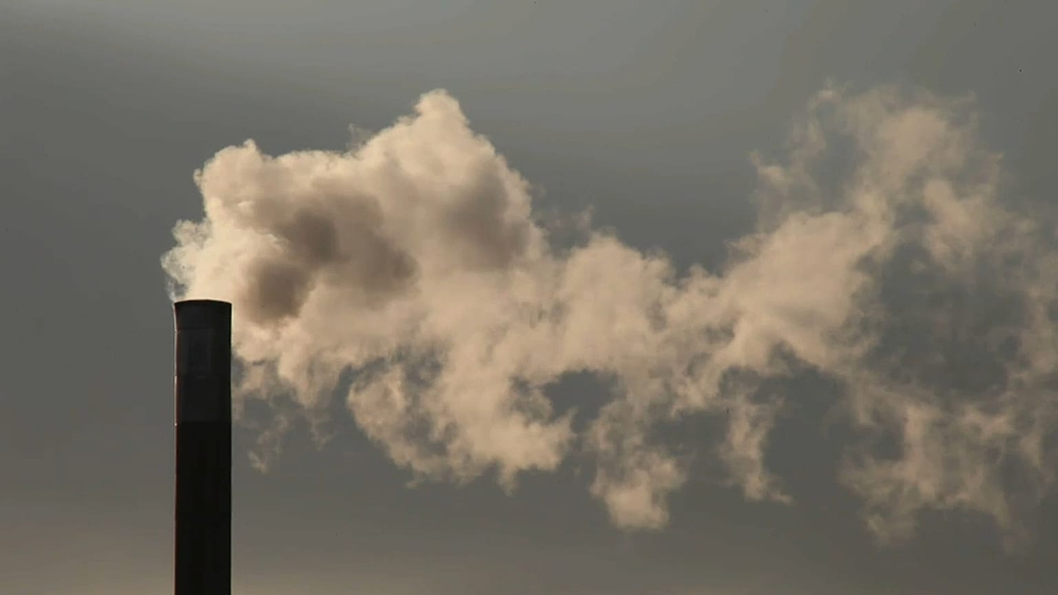 Corona-Lockdowns schicken CO2-Emissionen vorübergehend auf Talfahrt