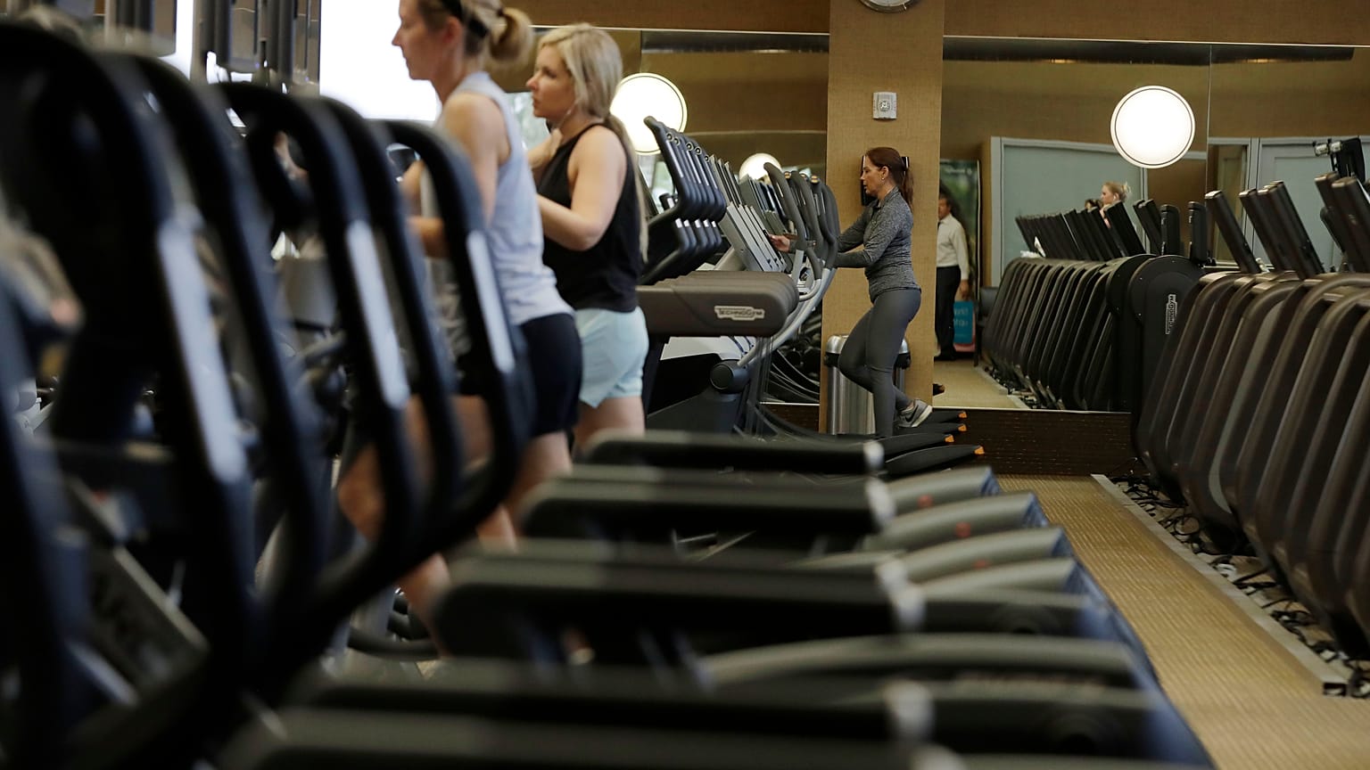 Virus Outbreak / File Photo /Gym