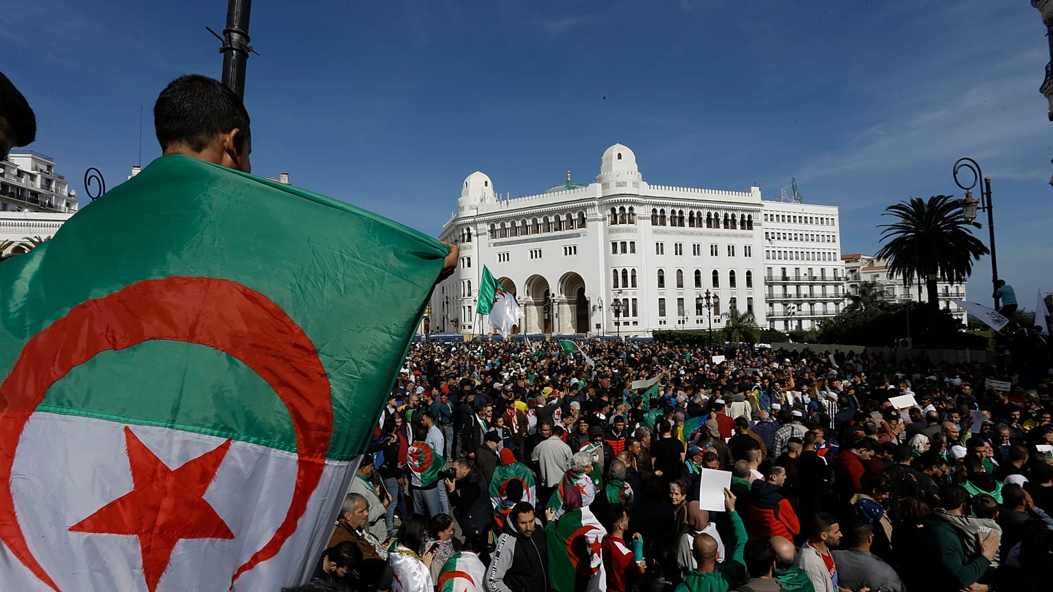 الحراك في الجزائر