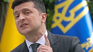 Sergey Dolzhenko/AP