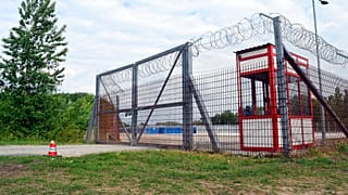 A röszkei volt tranzitzóna bejárata 