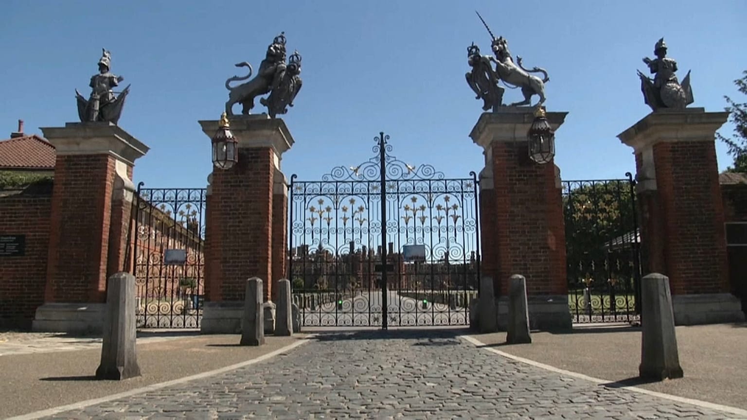 Les résidences royales britanniques souffrent de la disparition des visiteurs  