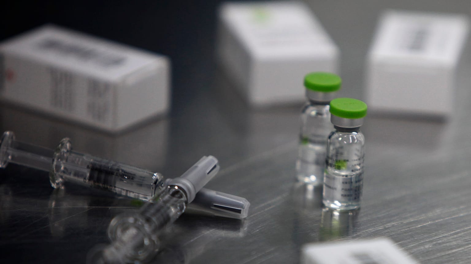 Çinli Sinovac şirketi tarafından geliştirilen H1N1 aşısı (arşiv) 
