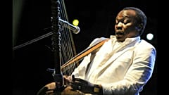 Trauer um "Yéké Yéké"-Star Mory Kanté - in Conakry mit 70 gestorben