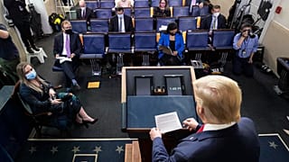 Kinyittatná a templomokat Trump