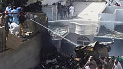 Pakistan'da yolcu uçağı düştü