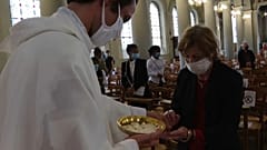 Frankreich:  Wieder Gottesdienste und neue Gemeinderäte