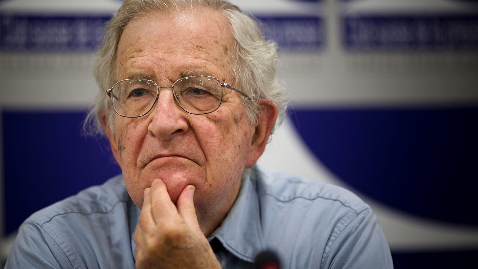 Amerikalı filozof Noam Chomsky