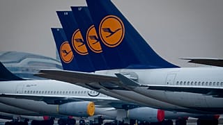 Lufthansa-Maschinen am Boden