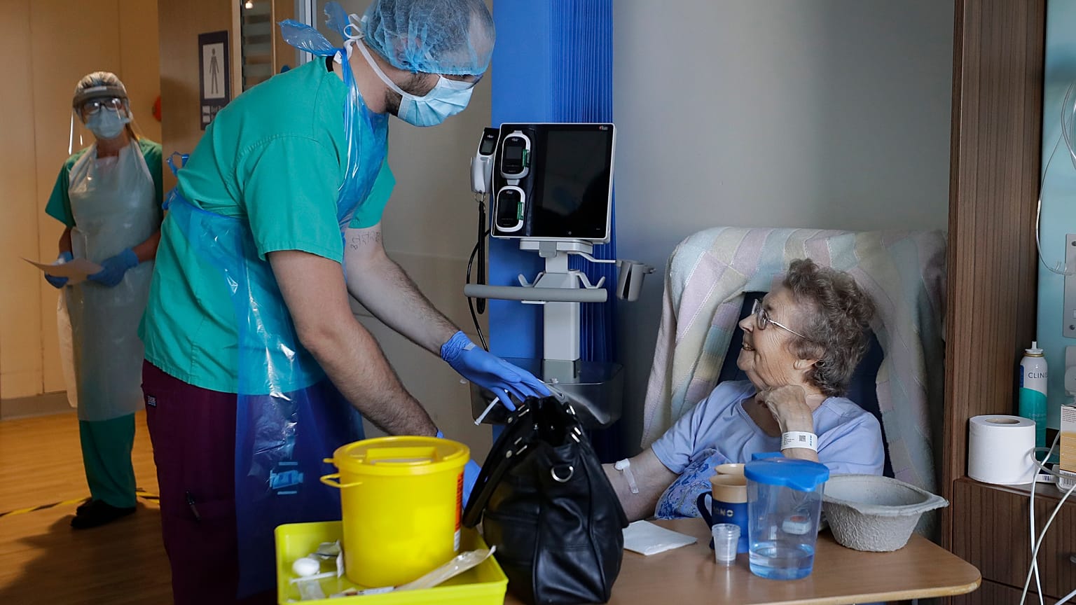 Больницы в Британии готовы принимать пациентов с заболеваниями помимо COVID-19