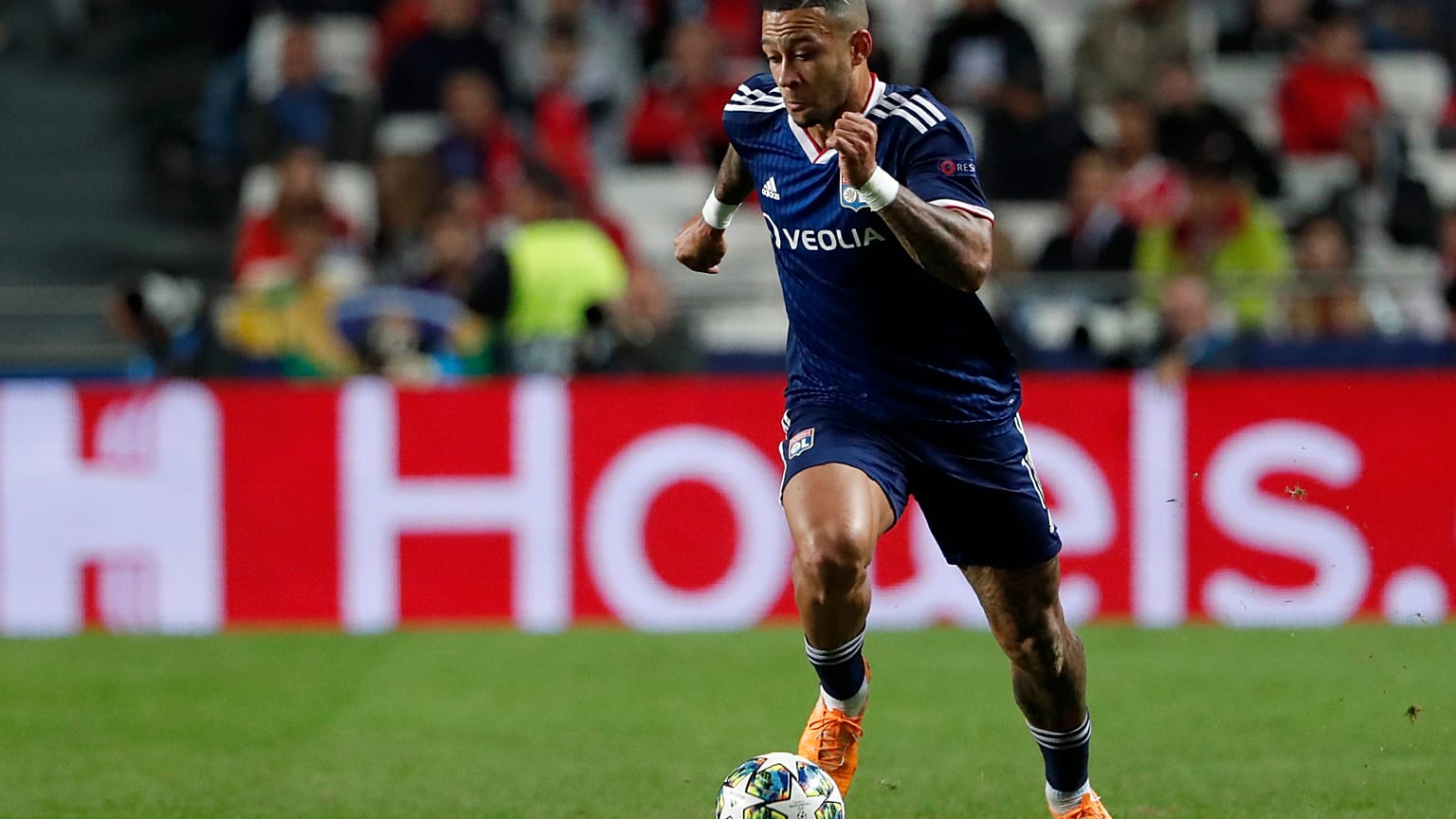Lyon's Memphis Depay during a Champions League match against Benfica in Lisbon on Oct. 23, 2019. 