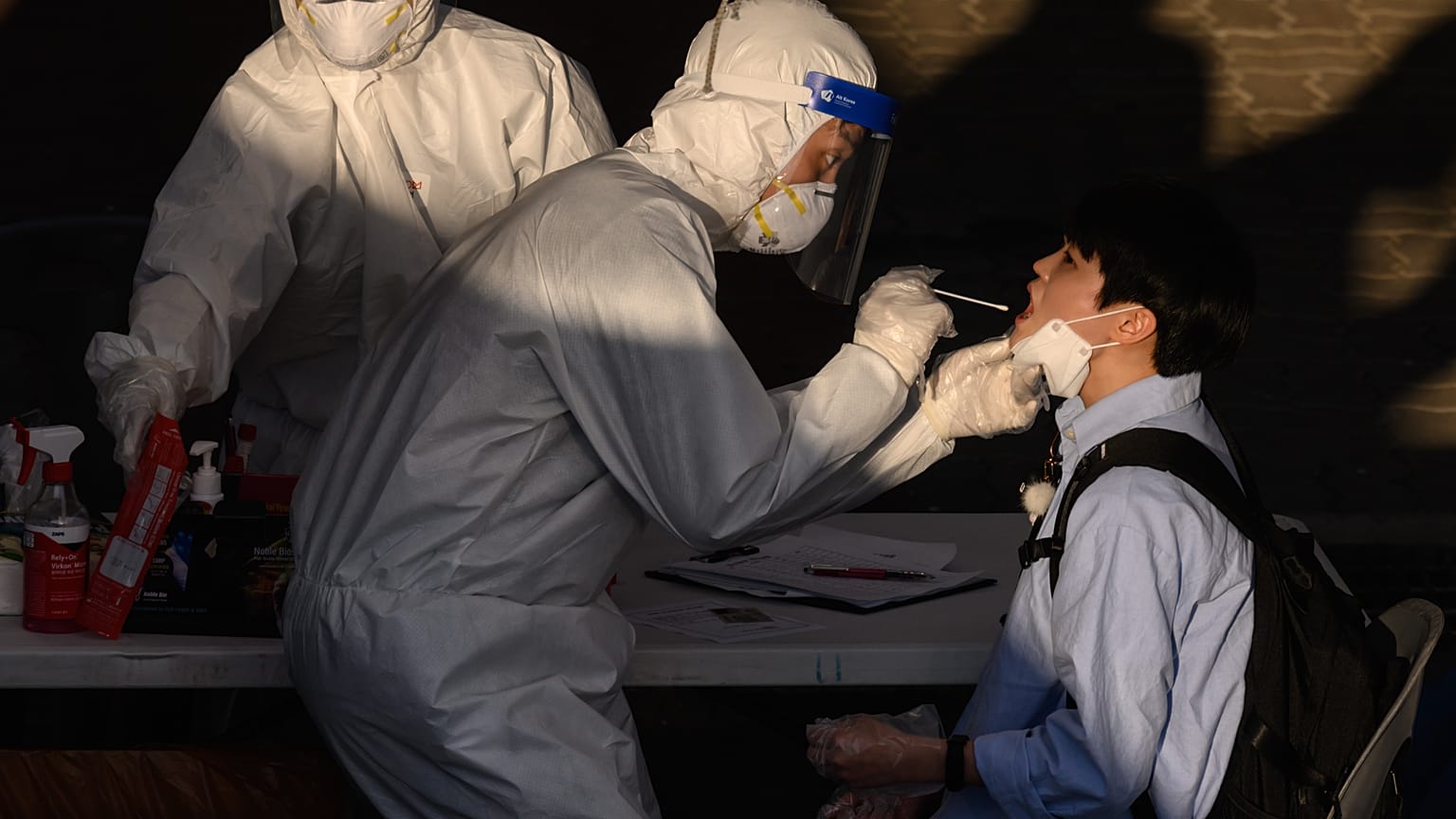 Un centre de tests installé à Bucheon, à l'ouest de Séoul, le 27 mai 2020
