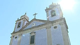 Mundo começa a levantar medidas restritivas