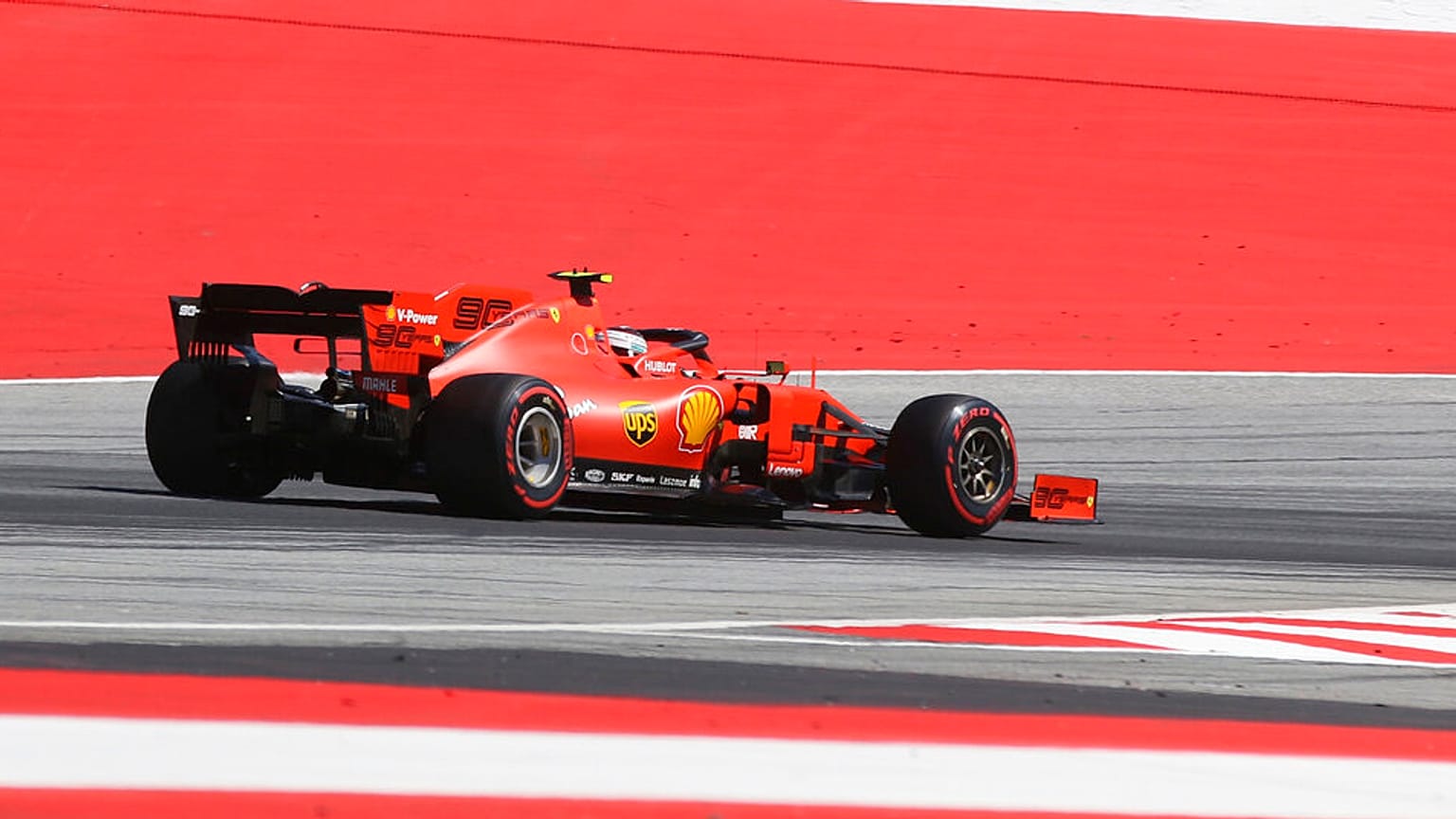 A Ferrarai versenyzője, Charles Leclerc a 2019-es osztrák Forma-1 nagydíjon