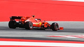 A Ferrarai versenyzője, Charles Leclerc a 2019-es osztrák Forma-1 nagydíjon