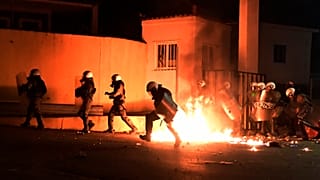 Midilli Adası'nda polise molotof kokteyli (Arşiv) 