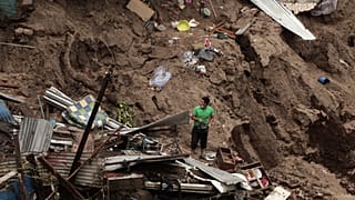 Devastación tras el paso de la tormenta tropical Amanda por El Salvador