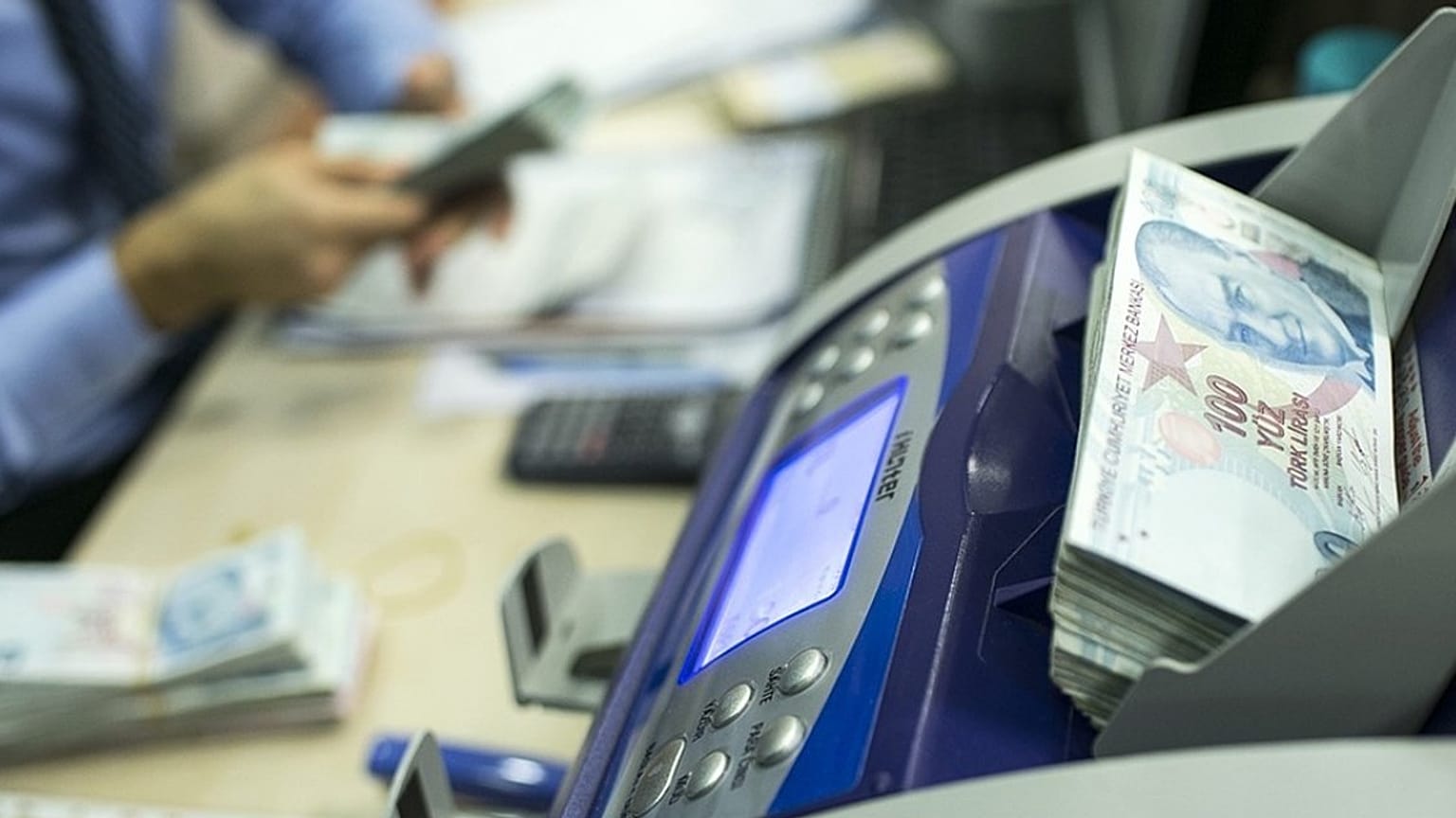 Kamu bankalarından dört paket kredi 