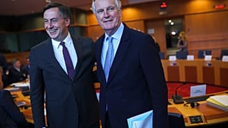 Brexit: Πίσω στις διαπραγματεύσεις