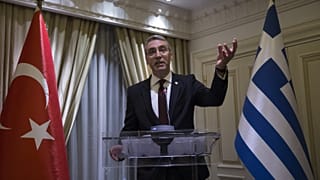 Türkiye'nin Atina Büyükelçisi Burak Özügergin 29 Ekim Cumhuriyet Bayramı resepsiyonunda konuşuyor