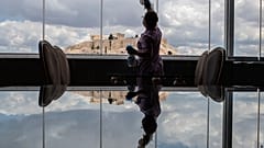 شاهد: سينما في الهواء الطلق بعد شهرين ونصف من الحجر الصحي في اليونان