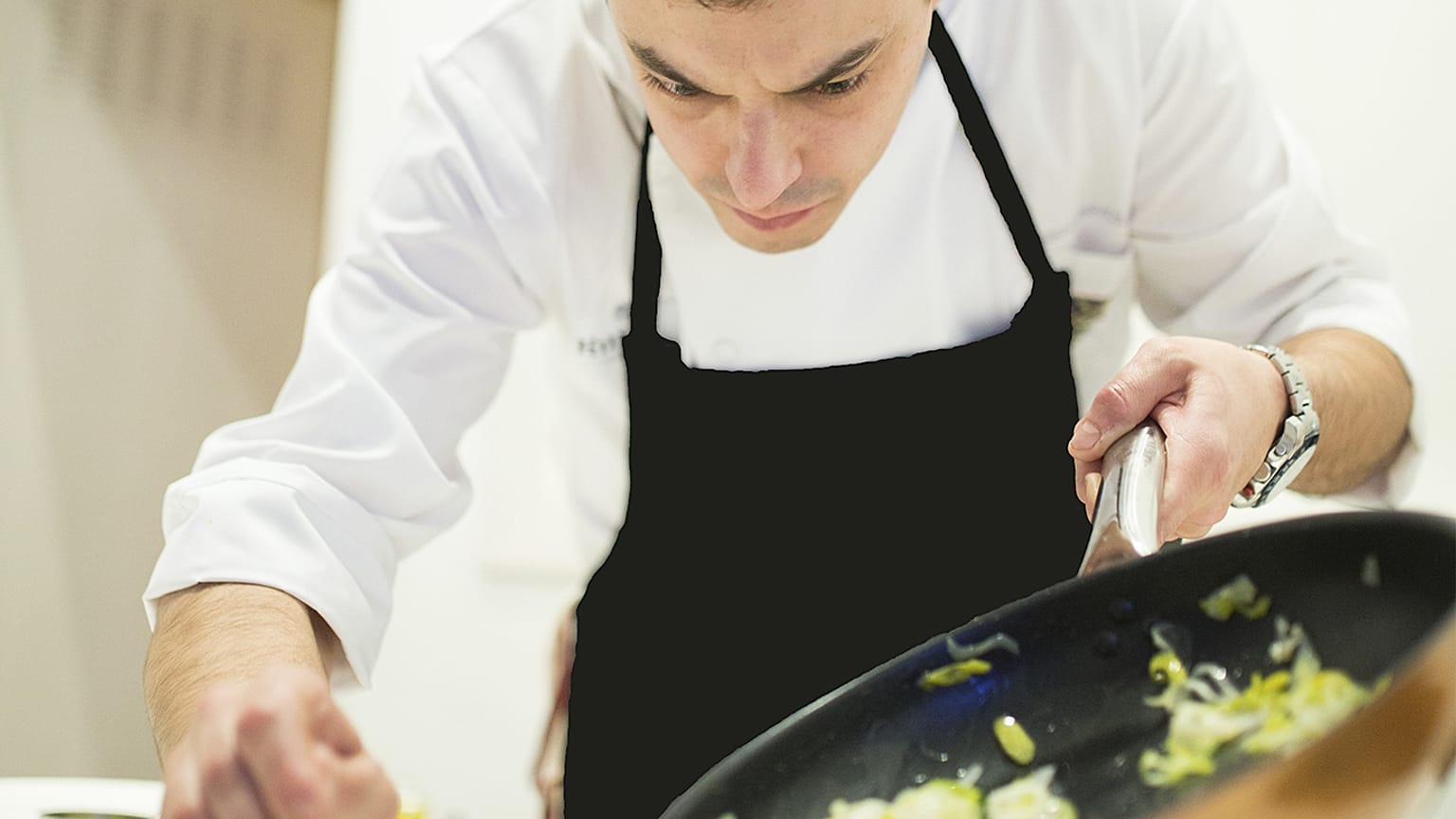 El chef Roberto Terradillos en su restaurante Terra Palencia