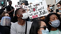 Seit über einer Woche protestieren Menschen in den USA, Europa und Afrika gegen Rassismus und Polizeigewalt.