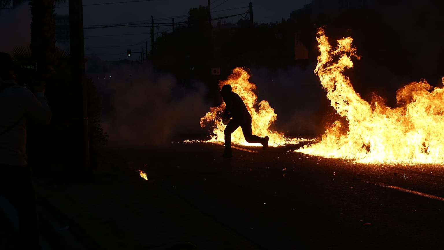Clashes outside US Embassy in Athens