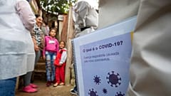 Médicos Sem Fronteiras visitam favelas em São Paulo numa campanha ligada à Covid-19