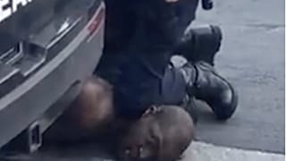 Polis şiddeti sonucu hayatını kaybeden George Floyd'un Covid-19 testinin pozitif çıktığı anlaşıldı