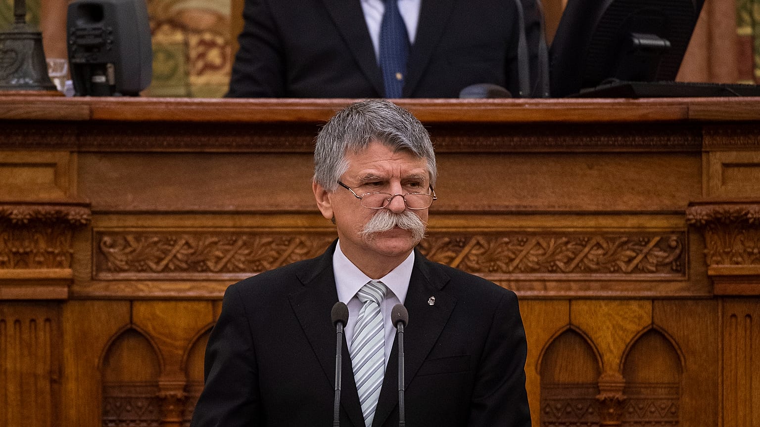 Kövér László beszél a parlament Trianon-emlékülésén