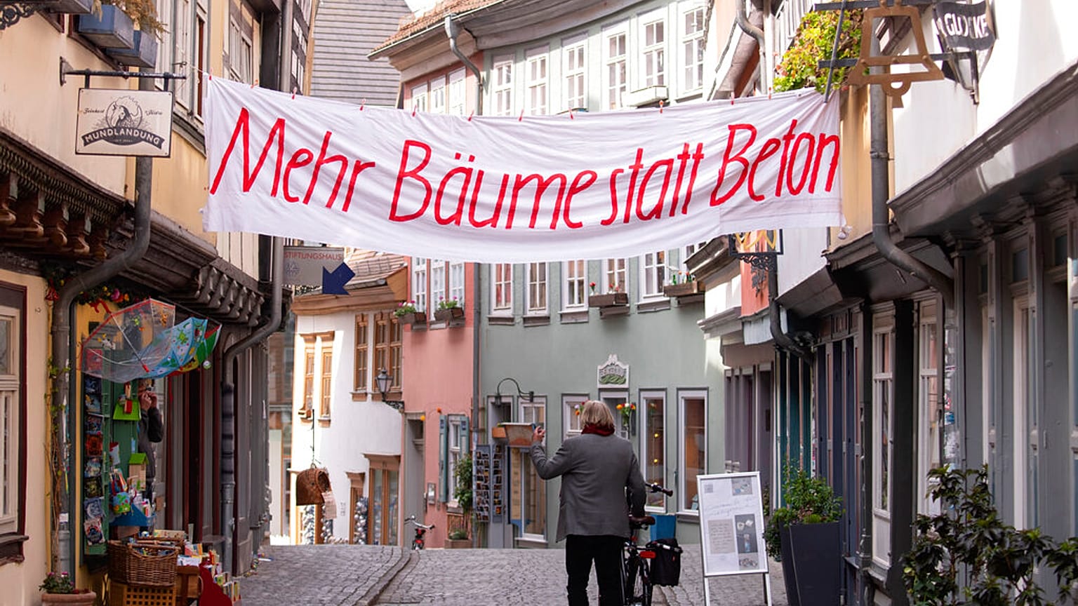 Proteste für das Klima gibt es immer häufiger: Ein Banner in Erfurt, 24. April 2020.