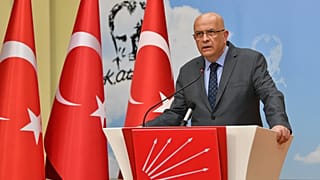 Vekilliği düşürülen Enis Berberoğlu