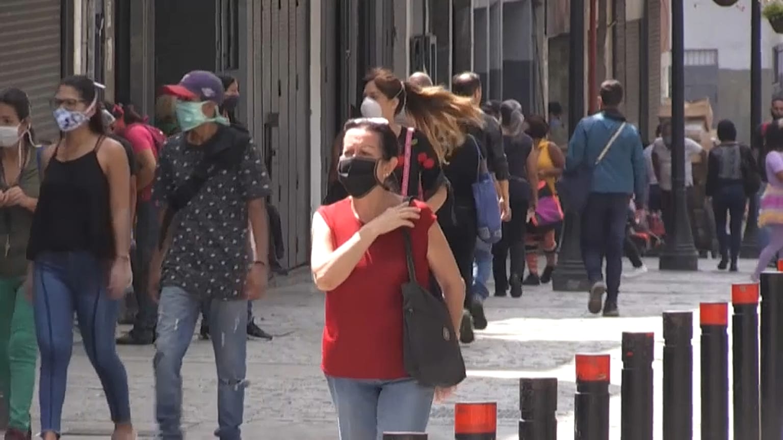 Vuelve la actividad a las calles de Caracas