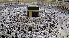 Suudia Arabistan Covid-19 nedeniyle Hac ziyaretlerini kısıtlamaya hazırlanıyor